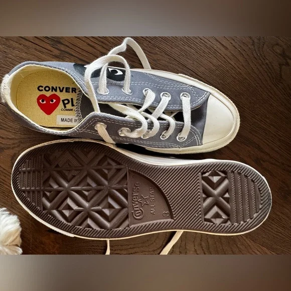 Never worn! Converse/Comme Dos Garçons Gray Sneakers with Heart Design - Picture 4 of 7